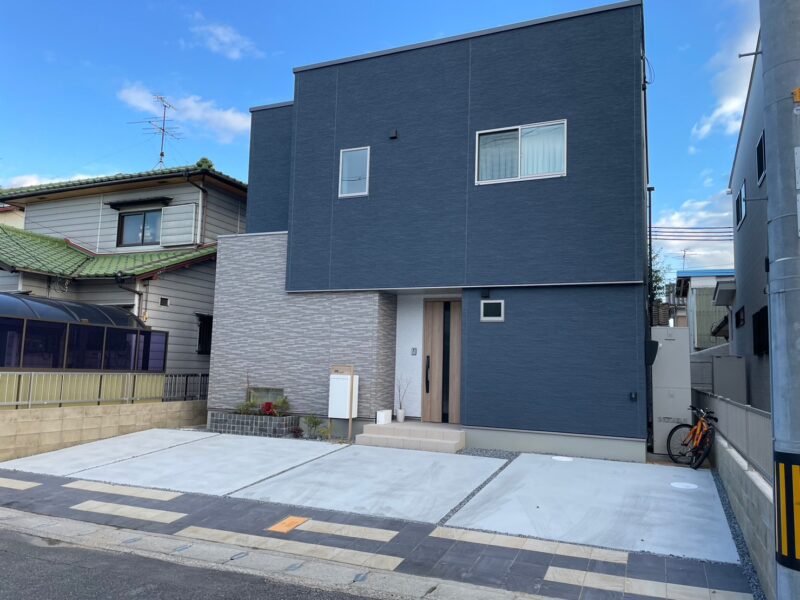 シンプル＆ナチュラルに仕上げた心地よい外構